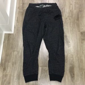 Roots sweatpants in XS